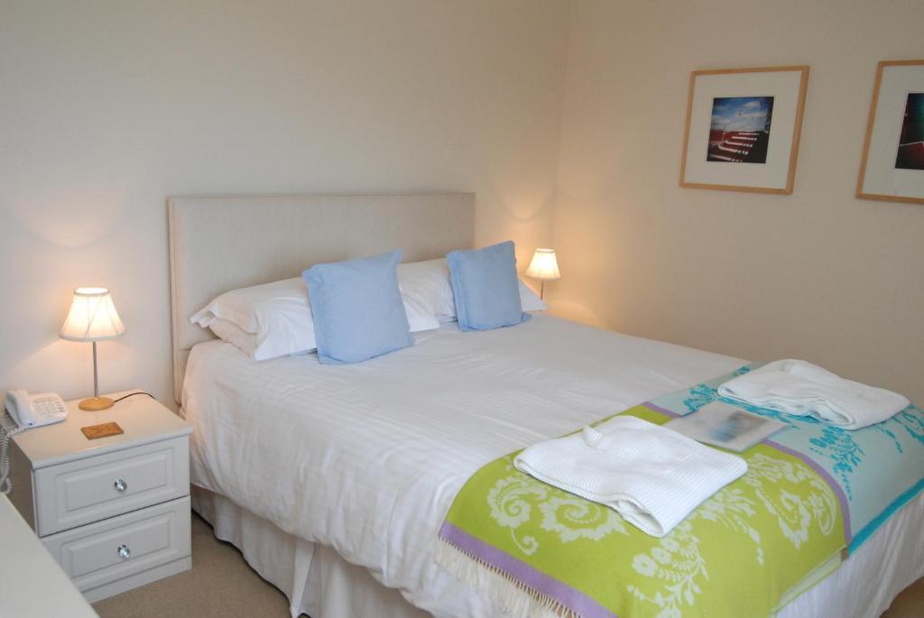 Trevalsa Court Hotel Mevagissey Quarto foto
